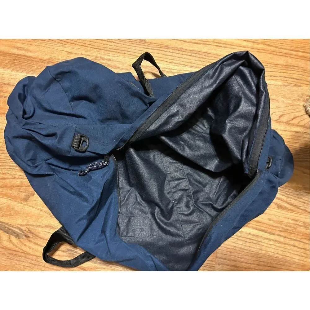 Jansport zipper duffle
